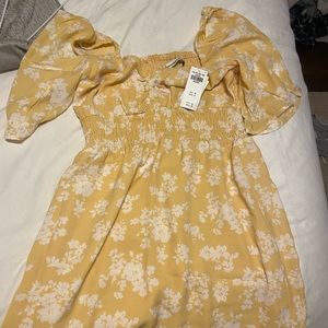 Abercombie & Fitch Yellow dress size M with tags